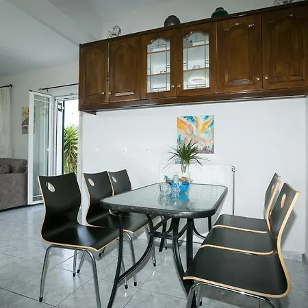 Evaggelatos 度假居