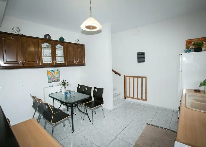 Evaggelatos Semesterbostad