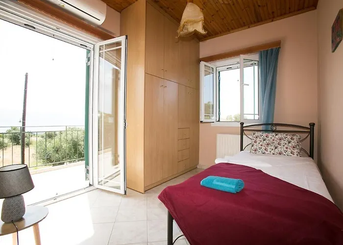 Semesterbostad Evaggelatos *