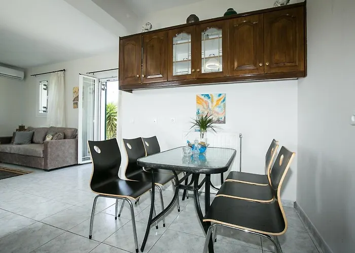 Semesterbostad Evaggelatos