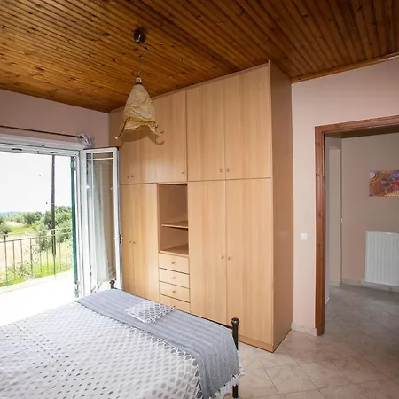 Evaggelatos Ликсури