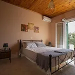 Holiday home Evaggelatos Lixouri