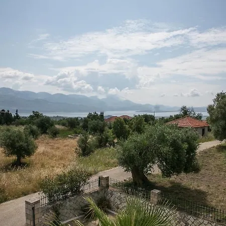 בית נופש Evaggelatos ליקסורי